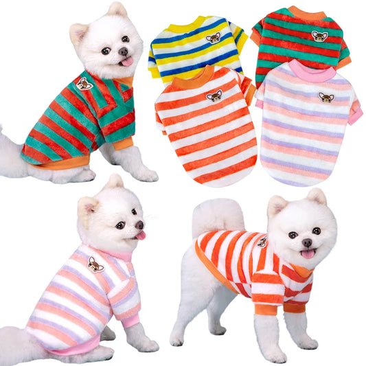 RainbowCozy Fleece: colete vibrante e quente para animais de estimação